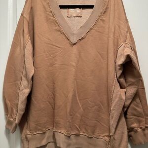 Aerie Vacay Every Day V Neck Sweatshirt
Size M